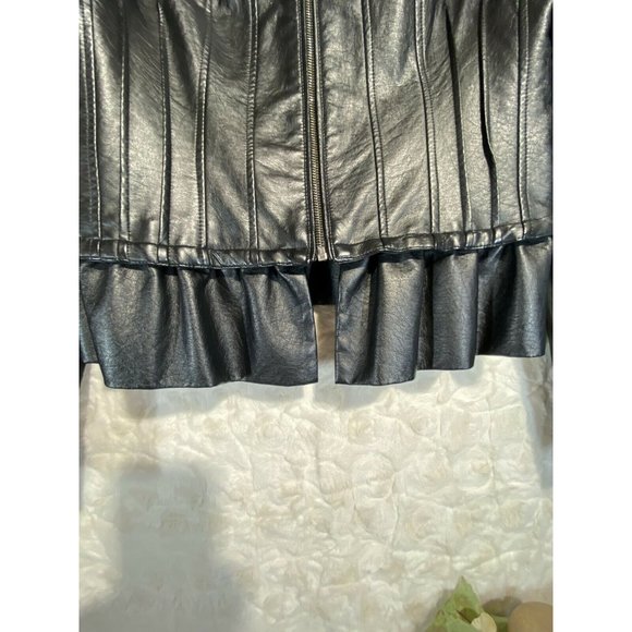 Odyn Women Black Faux Leather Jacket Ruffled szM - Picture 4 of 10